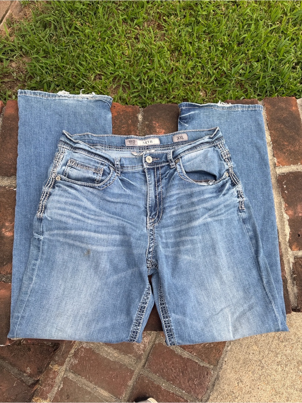 BKE "SETH" straight leg blue jeans Size 33L